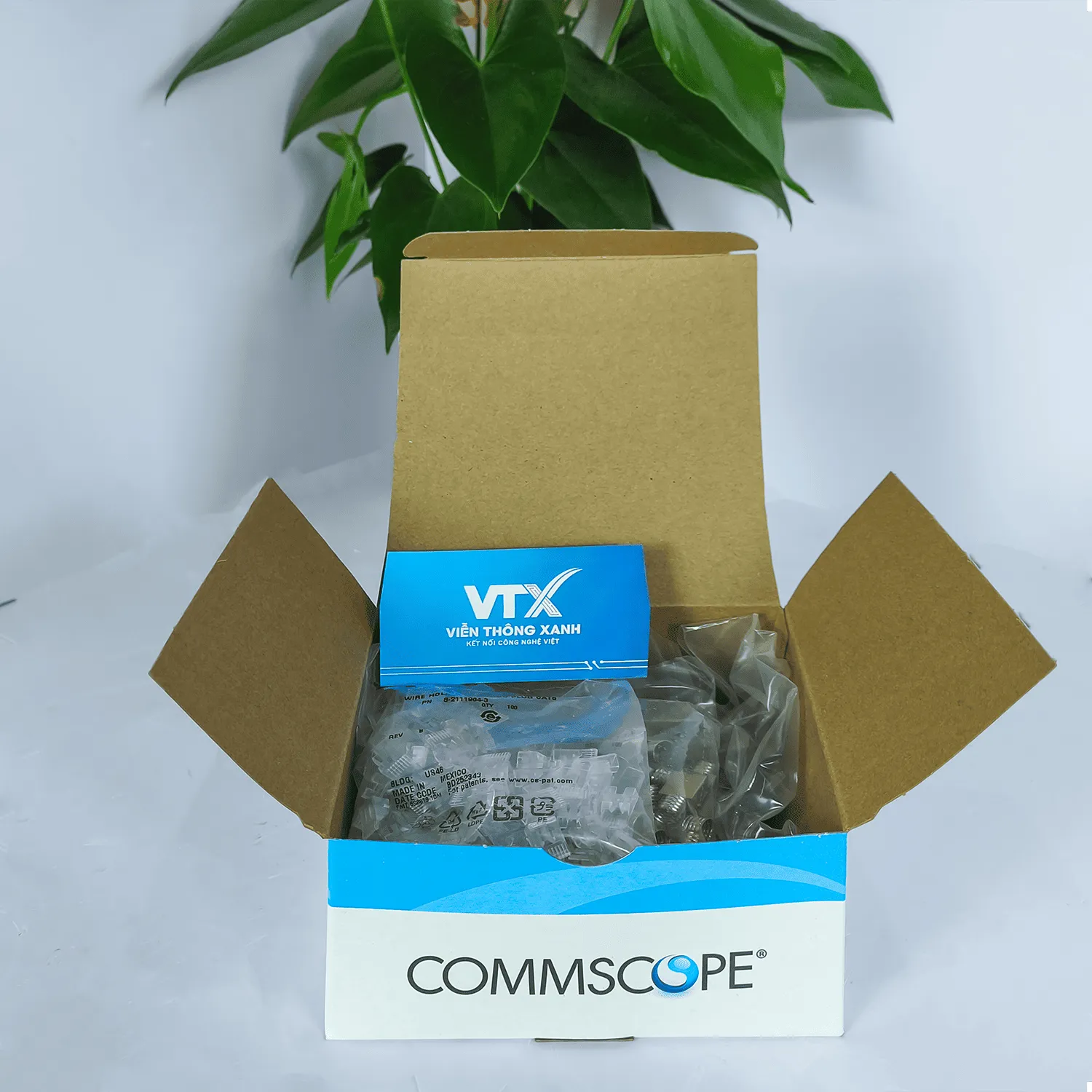 Hạt mạng Cat6 UTP Commscope 6-2111989-3 (3)