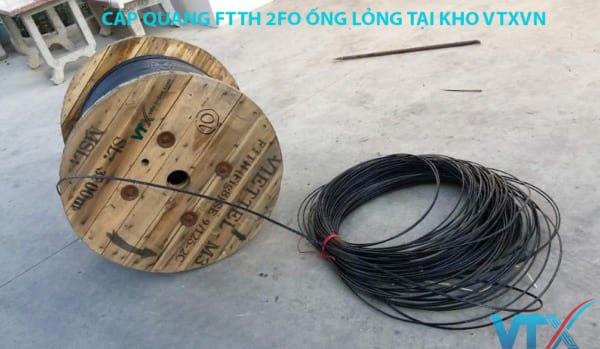 Cáp quang FTTH tại kho VTXVN
