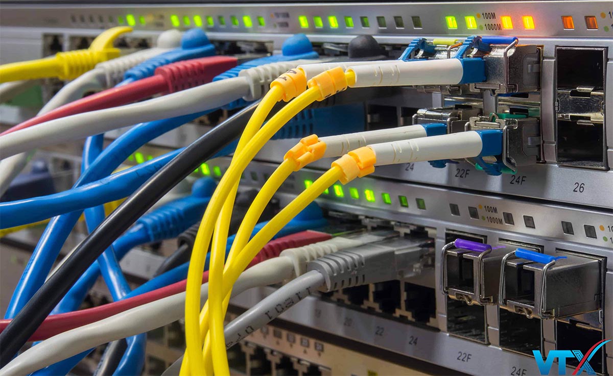 Day-nhay-quang-ung-dung-trong-he-thong-mang