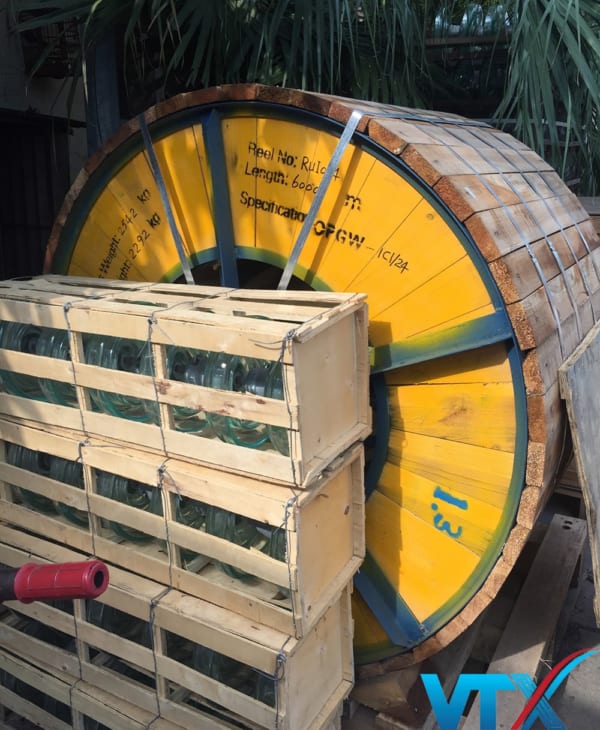 Cáp quang chống sét OPGW