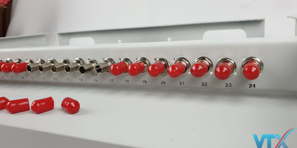 Hộp phối quang ODF 24FO chuẩn ST (tròn gài) loại lắp rack, vỏ sắt sơn tĩnh điện màu trắng, dây hàn tùy chọn SM hoặc MM