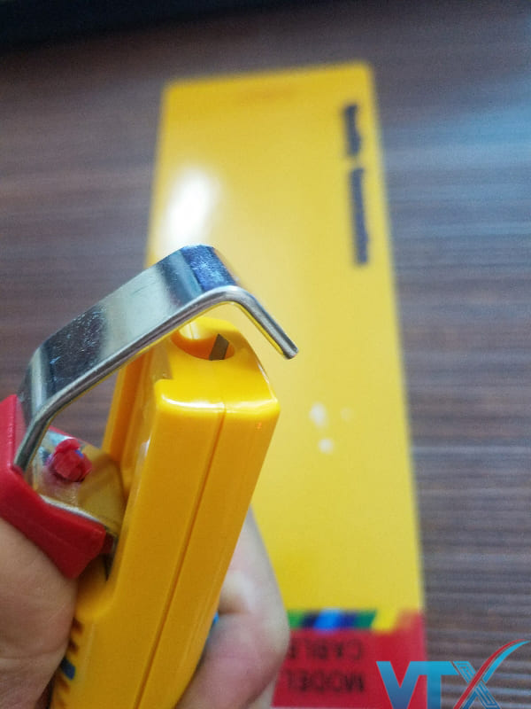 Dao rọc vỏ cáp quang Rubicon R10270 chính hãng