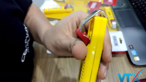 Dao rọc vỏ cáp quang Rubicon R10270 chính hãng