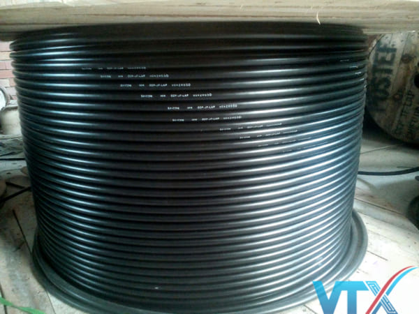 Cáp điện thoại luồn cống