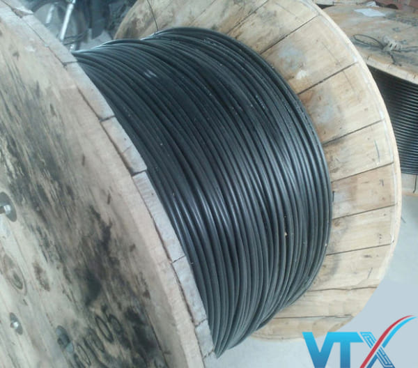 Cáp điện thoại luồn cống