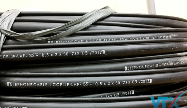 Cáp điện thoại luồn cống