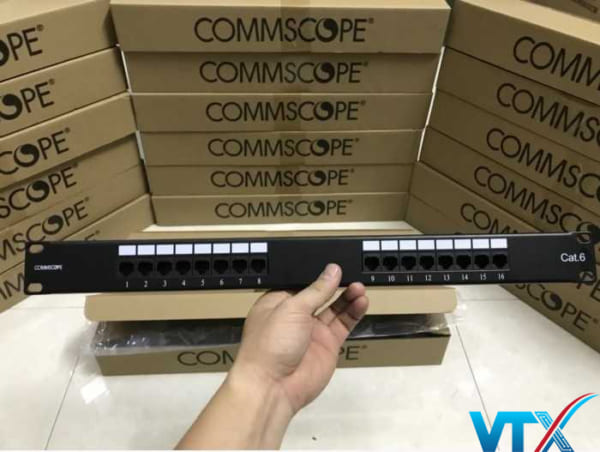 Patch panel Commscope 16 port Cat5e