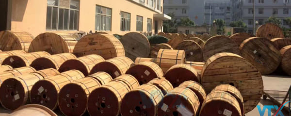 Cáp quang treo Singlemode