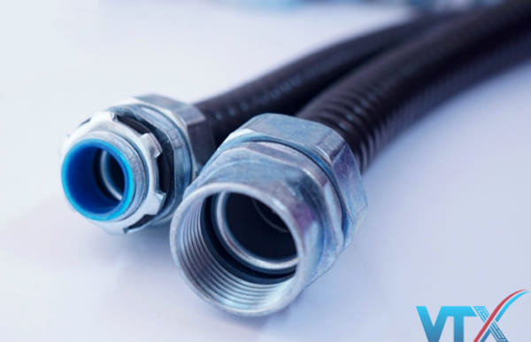 Đầu nối răng trong- đầu nối ống ruột gà lõi thép