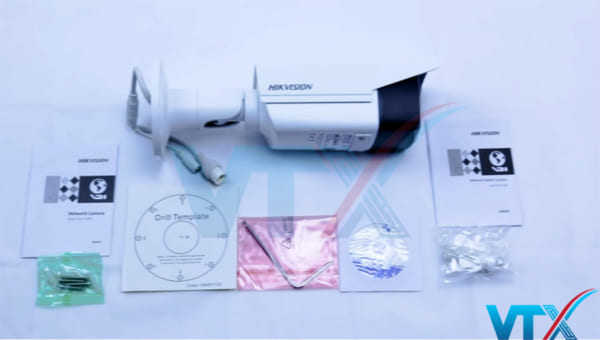 Camera IP 2MP Hikvision DS-2CD2T23G0-I8