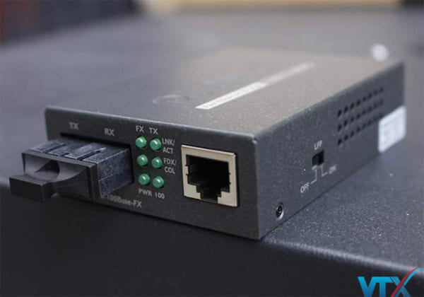 Converter quang PLANET FT-802S15