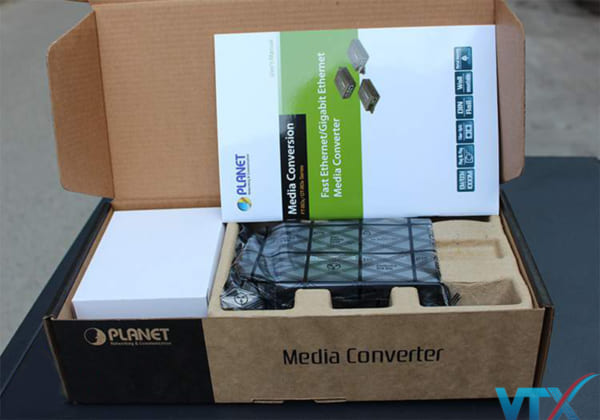 Converter quang PLANET FT-802S15