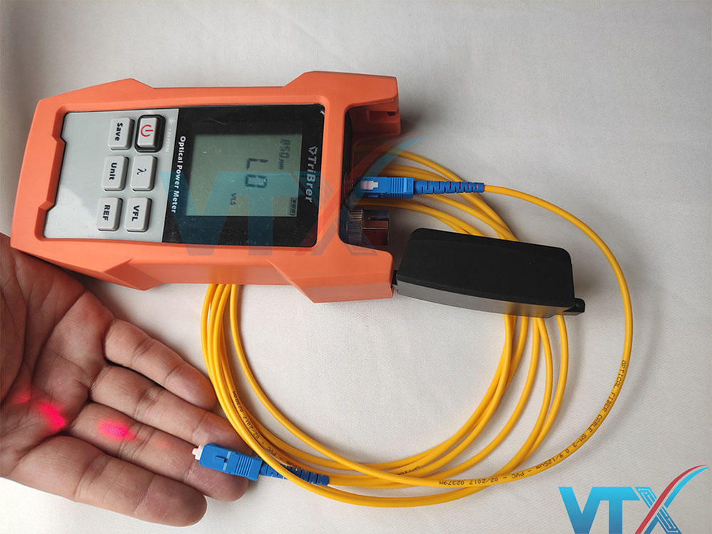 May-do-cong-suat-quang-AOP100C-4