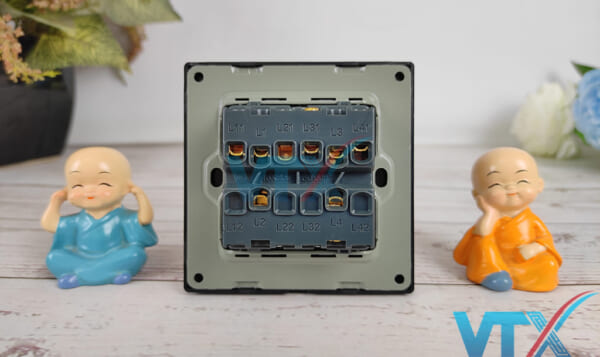 Công tắc âm tường Tenko TK-F71-C-04