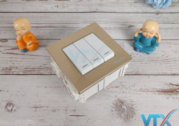 Công tắc âm tường Tenko TK-F71-C-03