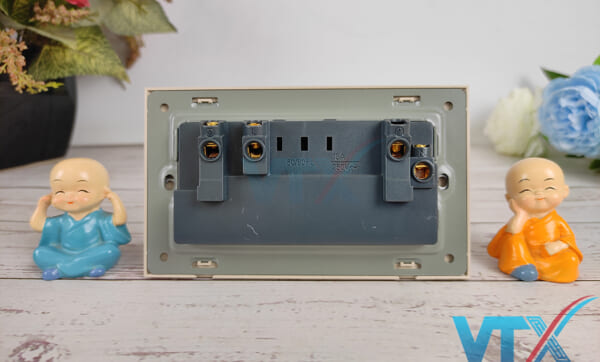 Ổ cắm điện âm tường Tenko TK-F71-D-115