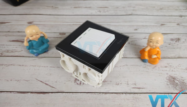 Công tắc âm tường Tenko TK-F71-D-04