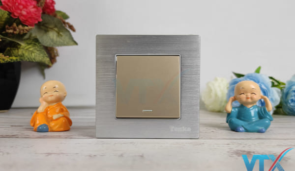 Công tắc âm tường 1 công tắc TK-F71-01