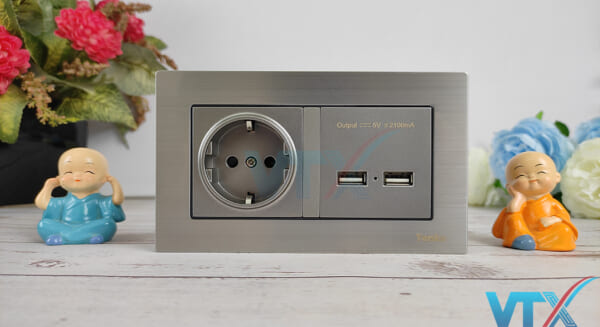 Ổ cắm âm tương Tenko TK-F71-B-108