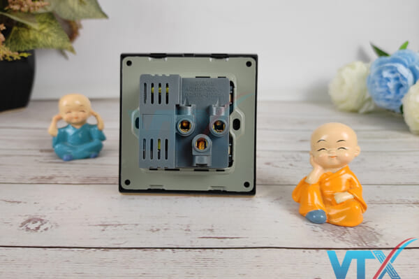 Ổ USB âm tường Tenko TK-F66-B9-45