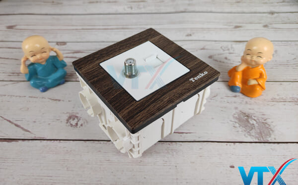 Ổ âm tường Tenko TK-F71-A-51