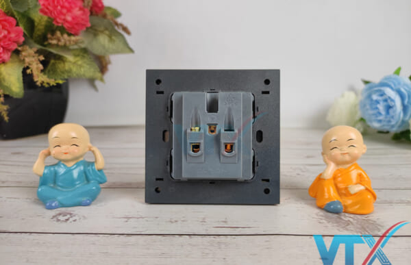 Ổ cắm âm tường Tenko TK-F71-A-09