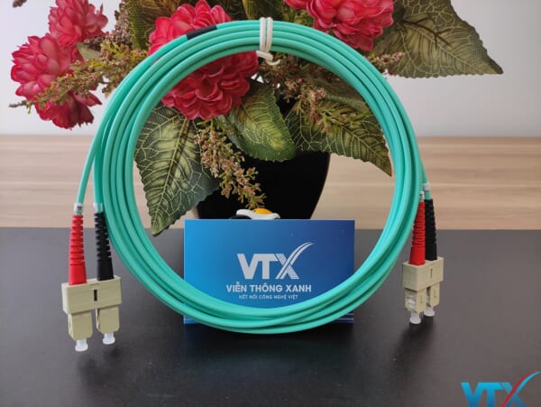 Dây nhảy quang Legrand MM OM3 SC-SC Duplex 1m | PN:32611