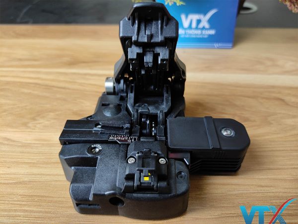 dao-cat-soi-quang-chinh-hang-fujikura-ct-08