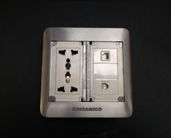 Ổ cắm điện đôi 3 chấu Đa năng Sino Amigo P13