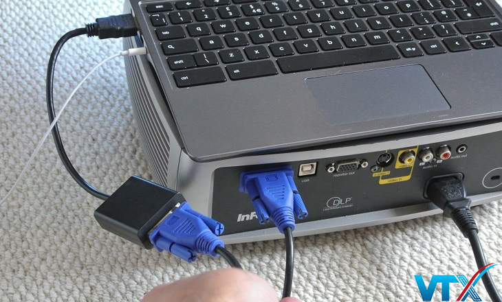 Khi nào cần kết nối Laptop với máy chiếu bằng cổng kết nối VGA
