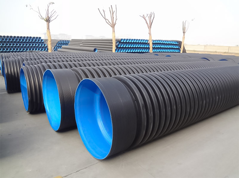 Do được thiết kế với bề mặt bên trong lòng ống trơn, phẳng nên ống HDPE có trở lực là 0.09, thấp hơn so với ống bê tông